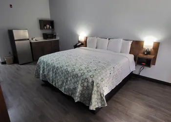 HomeTowne Studios by Red Roof Prattville hotel thumbnail 6