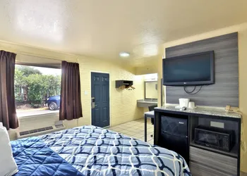 Americas Best Value Inn San Antonio Airport South hotel thumbnail 3