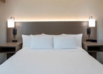GrandStay Hotel & Suites Algona IA hotel thumbnail 6