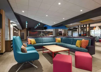Tru By Hilton Charlotte Tyvola I-77 hotel thumbnail 2