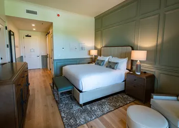 Camp Creek Inn hotel thumbnail 7