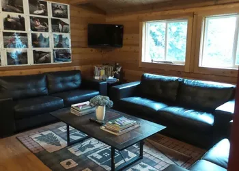 Kitimat Lodge hotel thumbnail 2