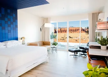 Skyview Hotel hotel thumbnail 4