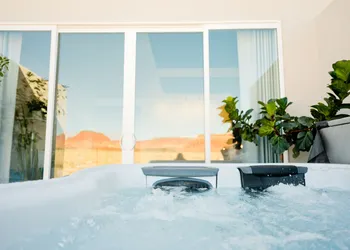 Skyview Hotel hotel thumbnail 8
