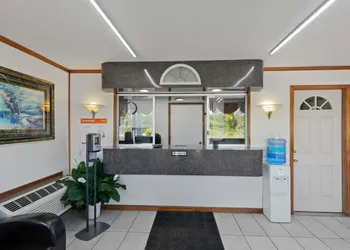 Econo Lodge Clemson - University Area hotel thumbnail 4