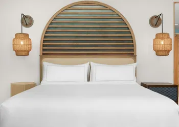 The Hiatus Clearwater Beach, Curio Collection By Hilton hotel thumbnail 6
