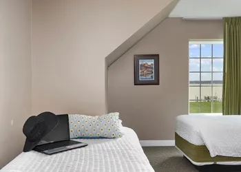 Top Floor Family Deluxe Bay View hotel thumbnail 2