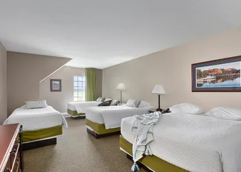 Top Floor Family Deluxe Bay View hotel thumbnail 3