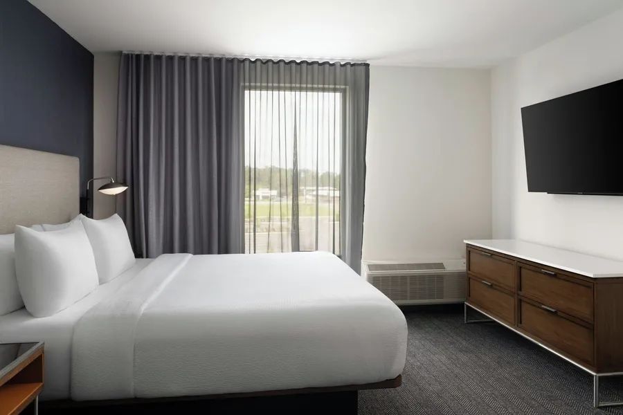 Courtyard By Marriott Lake City hotel detail image 6