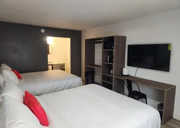 Baymont by Wyndham Jacksonville Airport hotel thumbnail 4
