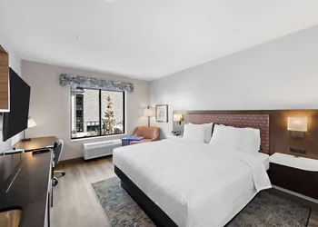 Hampton Inn Big Bear Lake hotel thumbnail 8