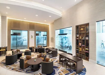 Hilton BNA Nashville Airport Terminal hotel thumbnail 3