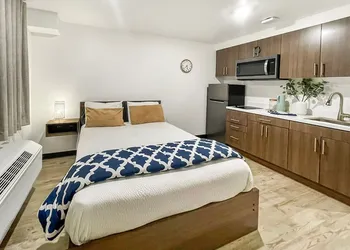 Starling hotel thumbnail 6