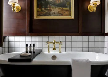 The Avery Hotel hotel thumbnail 4