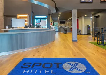 SPOT X Hotel Tampa - Wesley Chapel by The Red Collection hotel thumbnail 2