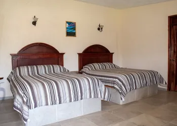 Finca Marix, Villa de Carbón hotel thumbnail 2