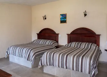 Finca Marix, Villa de Carbón hotel thumbnail 4