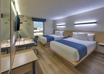 City Express By Marriott Cancun Aeropuerto hotel thumbnail 8