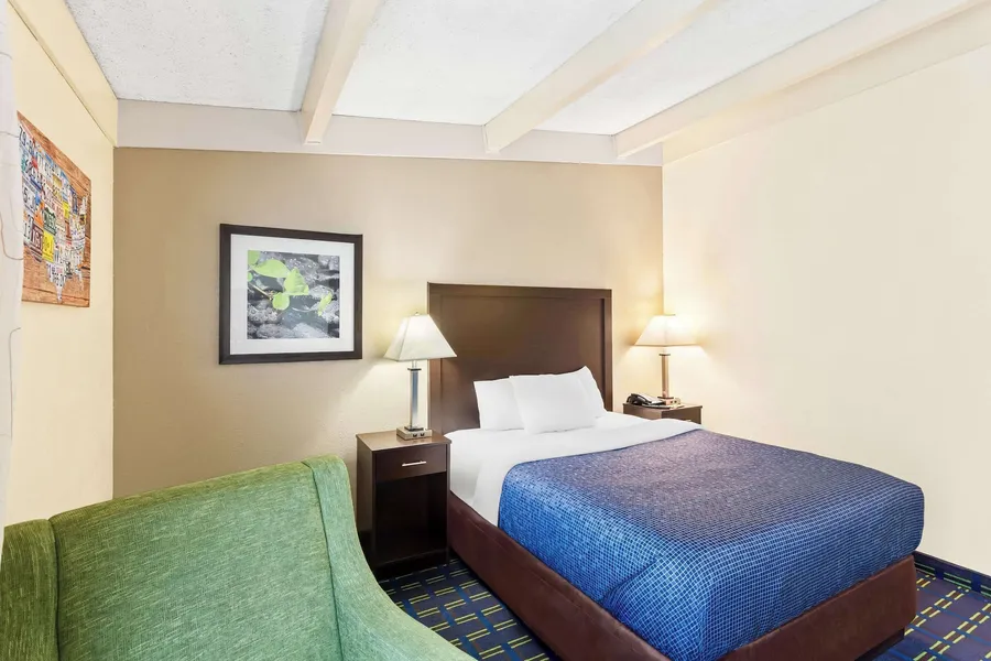 Econo Lodge Waynesboro - Skyline Drive hotel detail image 6