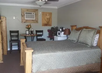 Sportsman's Lodge hotel thumbnail 4