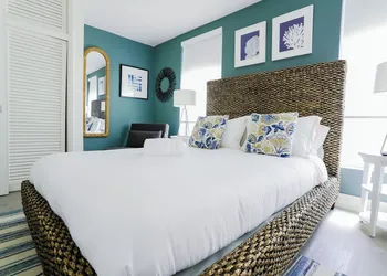 PRAIA Hotel Boutique Miami Beach hotel thumbnail 3