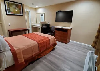 Budget Inn Motel hotel thumbnail 6