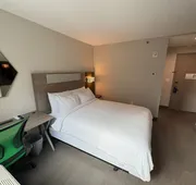 Holiday Inn Express & Suites Bronx - Barnabas area by IHG hotel detail image 5