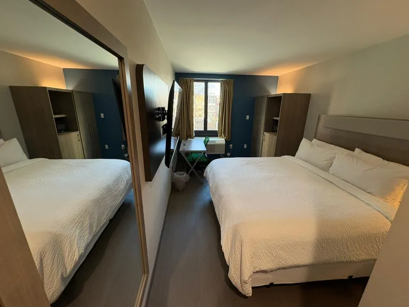 Holiday Inn Express & Suites Bronx - Barnabas area by IHG hotel detail image 6