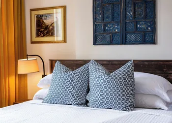 The Woodford Hotel hotel thumbnail 7
