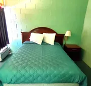 Holiday Host Motel & RV Park hotel detail image 4