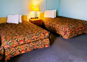 Holiday Host Motel & RV Park hotel thumbnail 5
