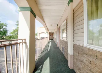 Hotel O Daylight Inn Elkhart I-90, In hotel thumbnail 4