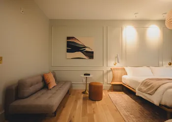 St. James Social hotel thumbnail 8