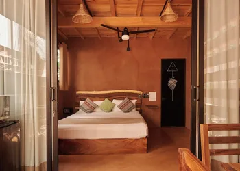 Punta Navi hotel thumbnail 2
