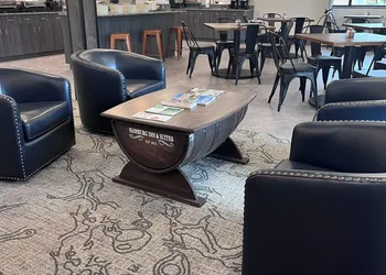 Hamburg Inn & Suites hotel thumbnail 2