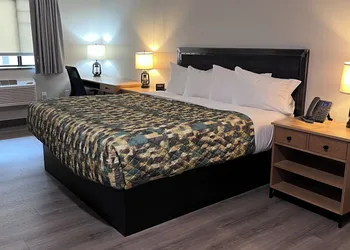 Hamburg Inn & Suites hotel thumbnail 3