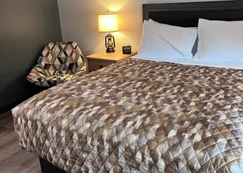 Hamburg Inn & Suites hotel thumbnail 8