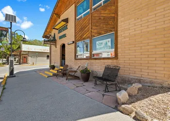 The Alpine Motel hotel thumbnail 4