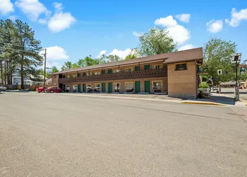 The Alpine Motel hotel thumbnail 5