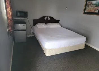 Grand Howell Inn hotel thumbnail 3