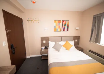 Flushing Garden Hotel hotel thumbnail 6