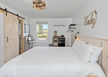Hotel Palomino hotel thumbnail 3