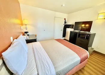 Studio 6 Suites – Bellflower, Ca - Los Angeles hotel thumbnail 6