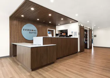 Everhome Suites Nampa Boise hotel thumbnail 4