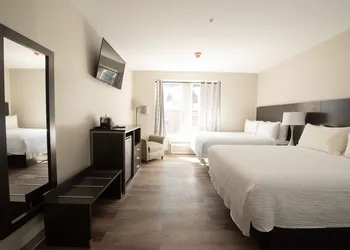 The Y On Broadway hotel thumbnail 6