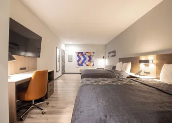 Express INN & Suites hotel thumbnail 3