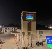 Express INN & Suites hotel detail image 7