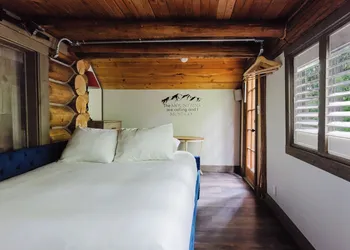 Alta Crystal Resort hotel thumbnail 7