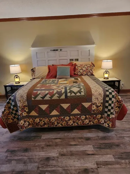 Moonlight Manor Bed and Breakfast hotel detail image 2