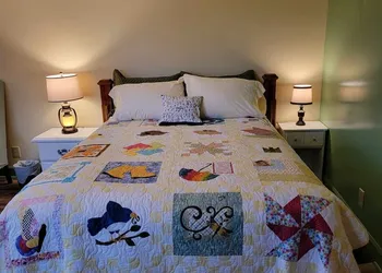 Moonlight Manor Bed and Breakfast hotel thumbnail 8